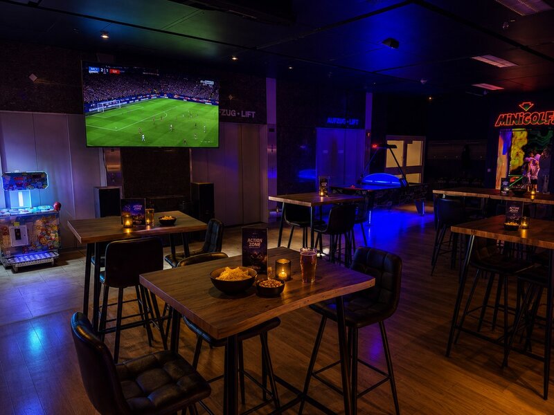 Sport Bar mit Live-Sport auf großen Screens im Wollhouse Heilbronn Sport Bar mit Live-Sport auf großen Screens im Wollhouse Heilbronn